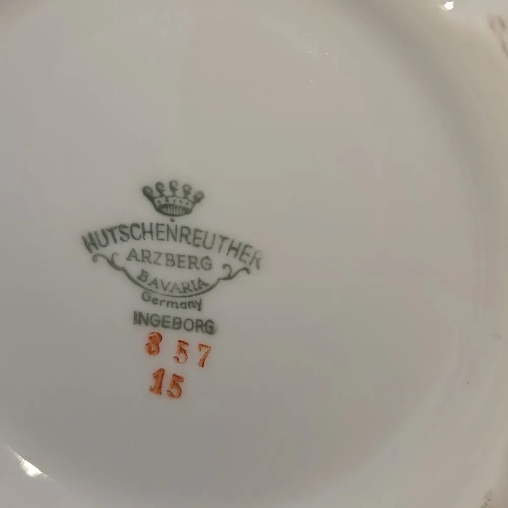 Hutschenreuther Arzberg Bavaria INGEBORG Lotus Floral Gold Trim Teapot – 857